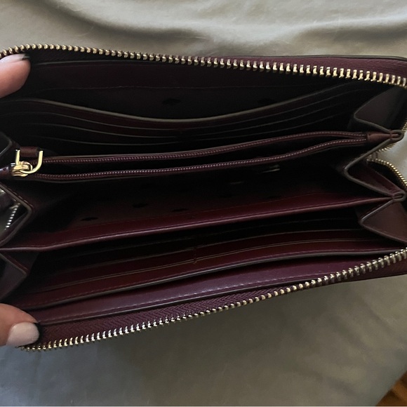 Kate Spade Wallet - Picture 4 of 4
